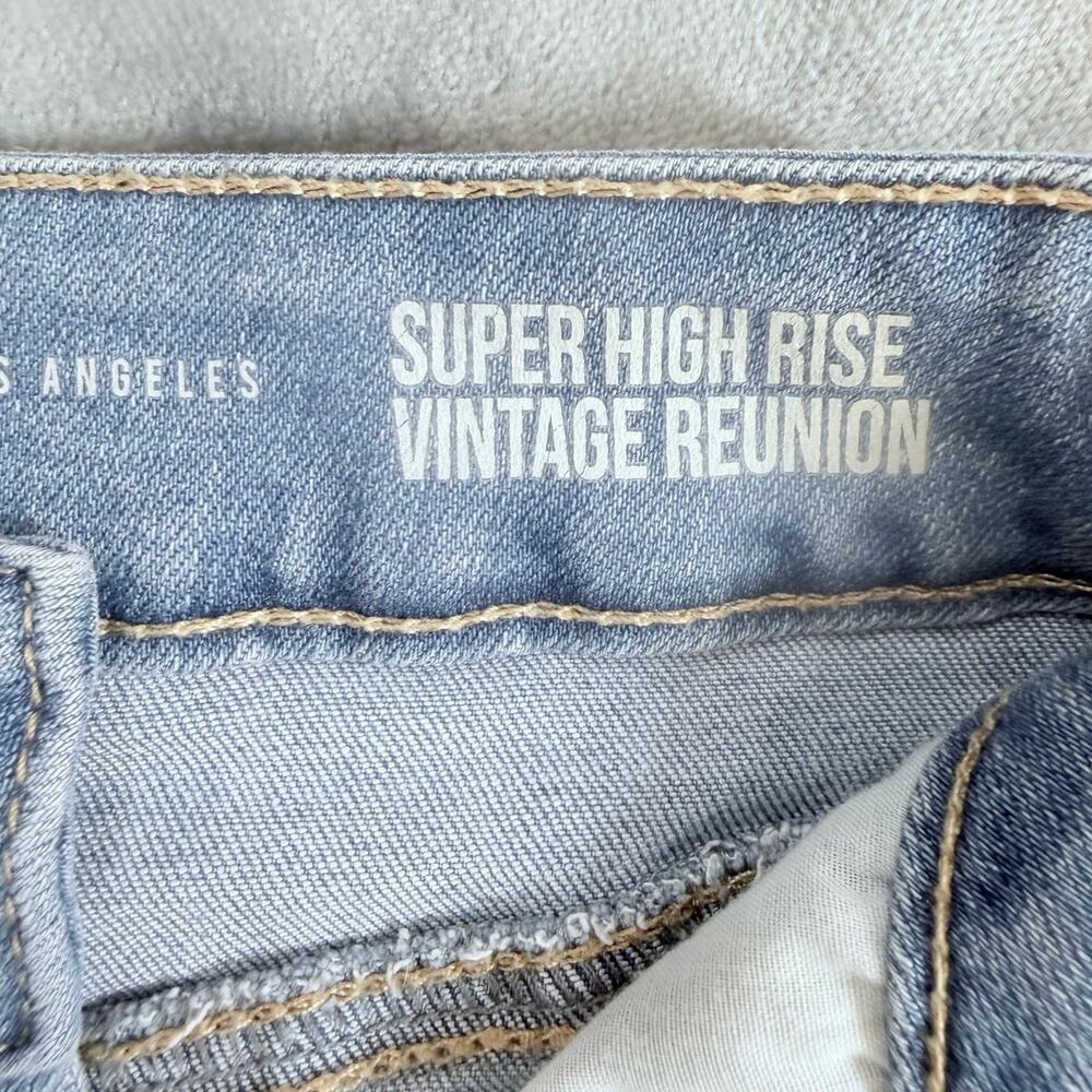 Super High Rise Jean Shorts 3/26 Rewash Vintage Reunion Frayed Hem Stretch Booty - Picture 4 of 16